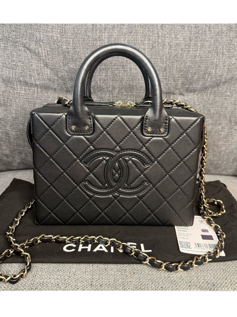 CHANEL Vanity case CC square bag medium